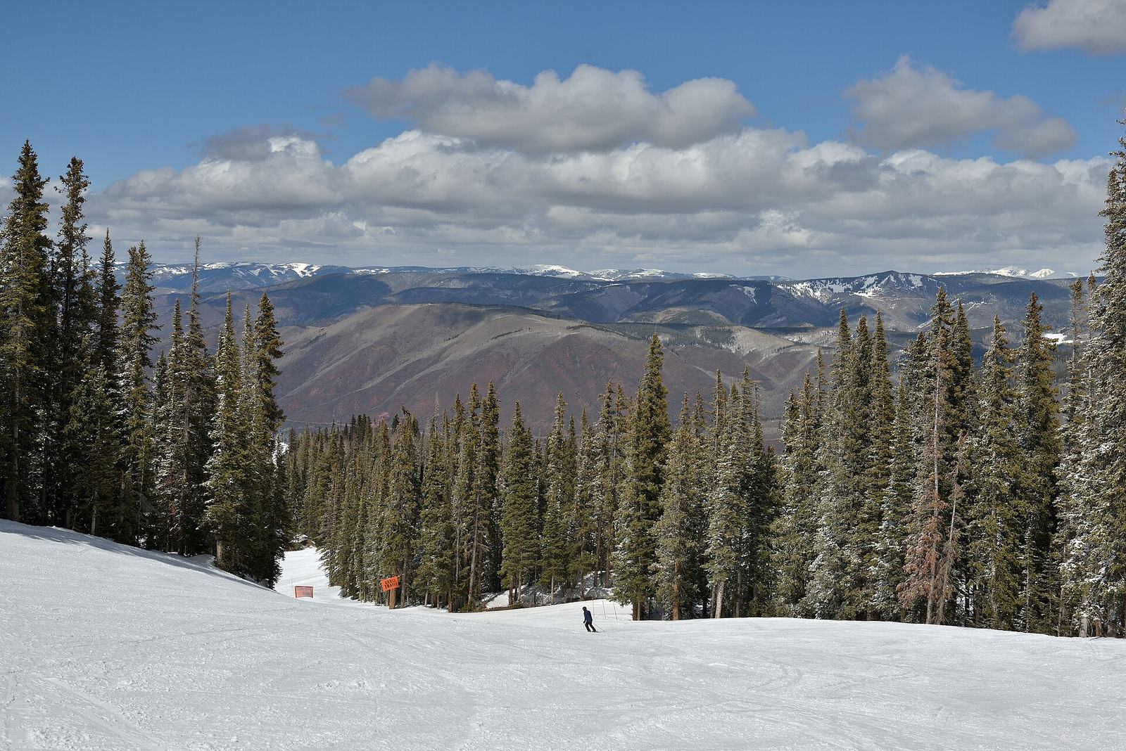 When to Buy a Ski Pass: The 2026/27 Deadlines and What Waiting Costs